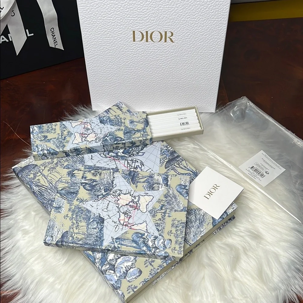 Dior Gift Set Notebook & Pencils Limited Edition Around The World Stationary Set - Picture 3 of 17